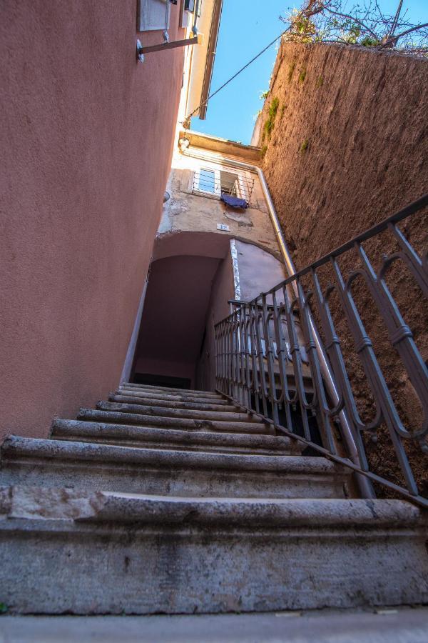 Apartment Seka Oldtown Senj  Buitenkant foto